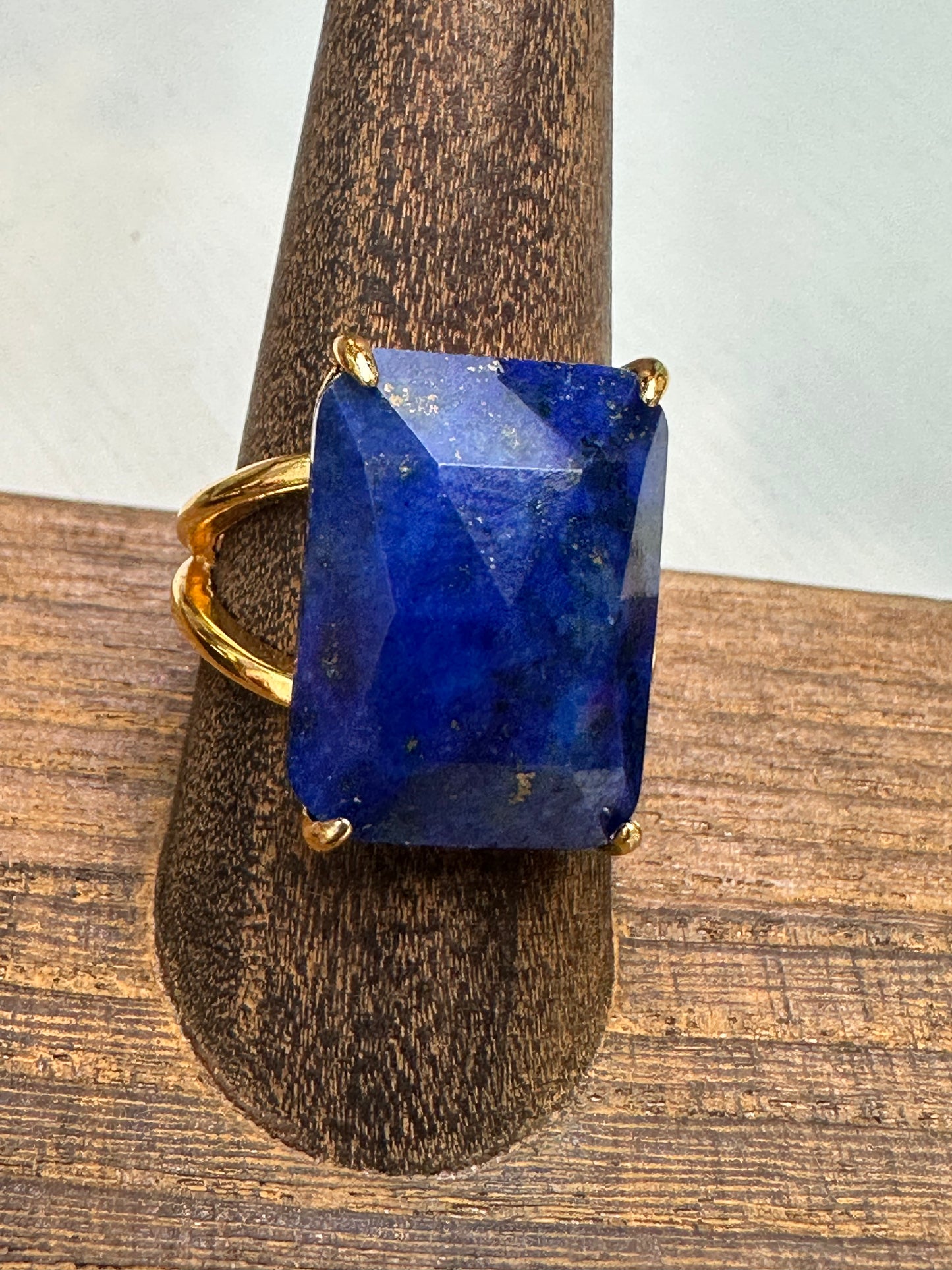 Rectangular cocktail ring precious stones adjustable