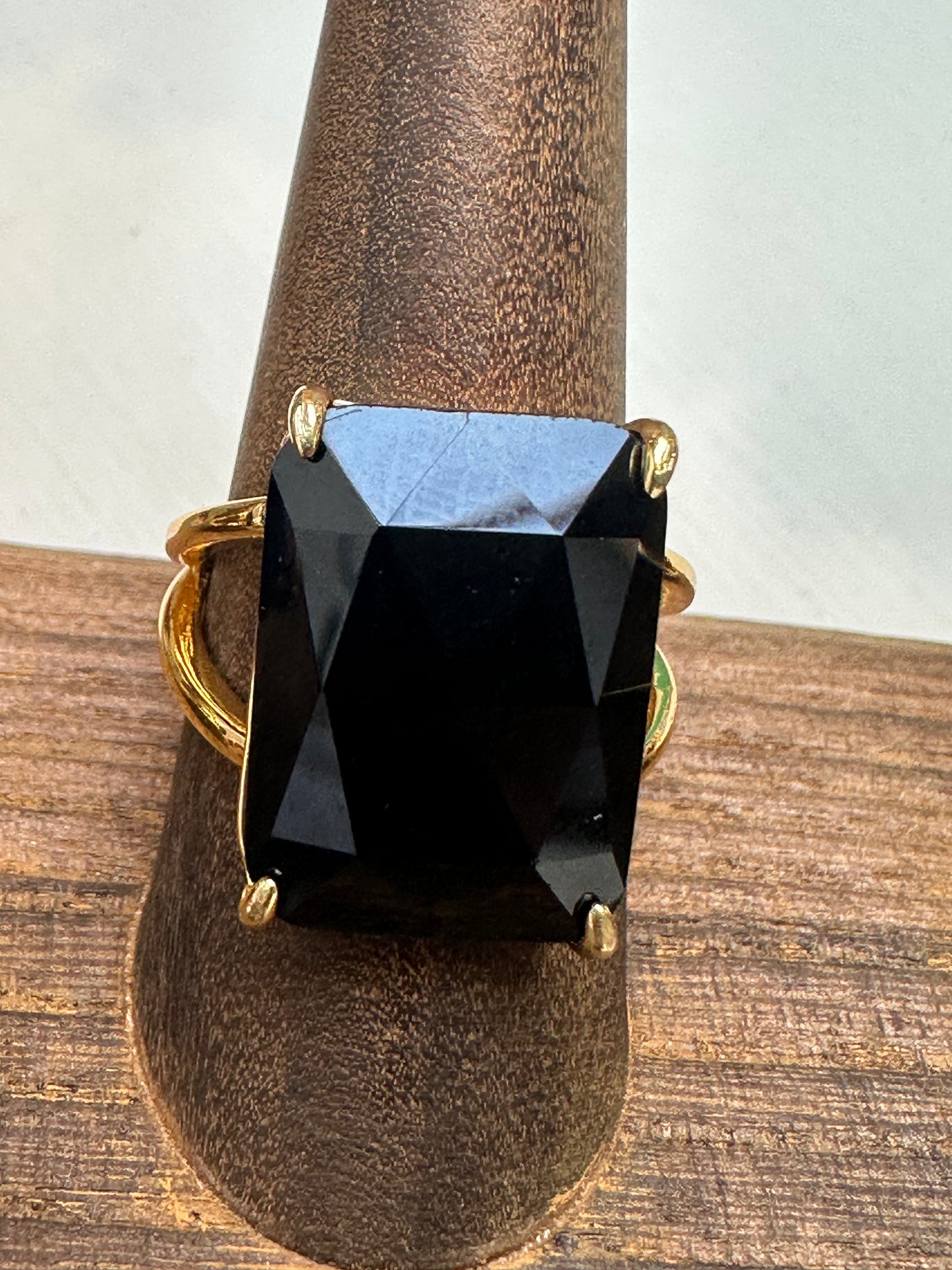 Rectangular cocktail ring precious stones adjustable