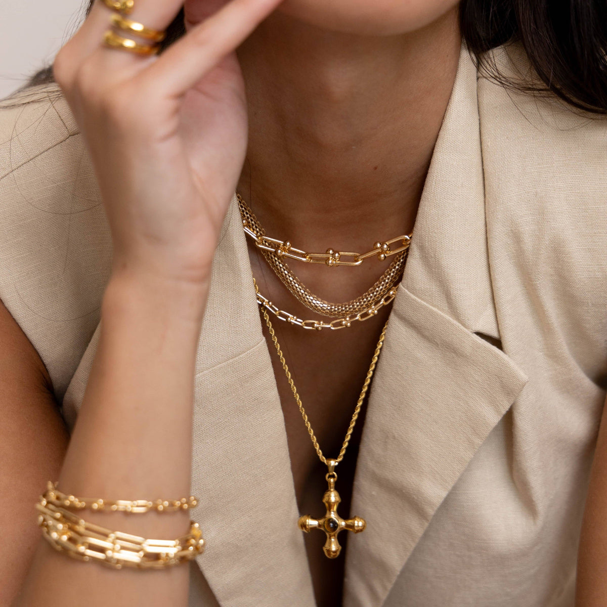 Sandra Mesh Choker